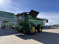 2025 John Deere S7 900