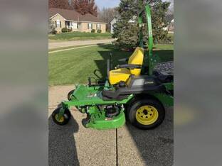 2019 John Deere Z720E