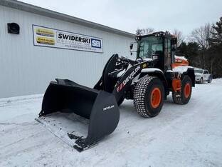 2024 DEVELON DL250-7