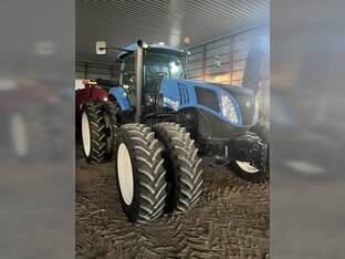 2012 New Holland T8.275