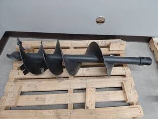 2023 John Deere BYT13331