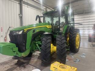 2024 John Deere 8R 370