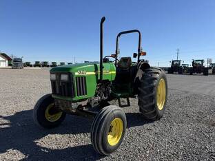 2000 John Deere 5310
