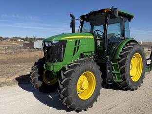2024 John Deere 6135E