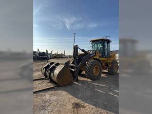 2022 John Deere 544P