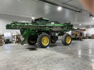 2021 John Deere R4044