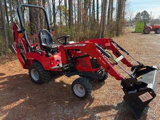 2022 Massey-Ferguson GC1723EB