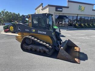 2023 John Deere 325G