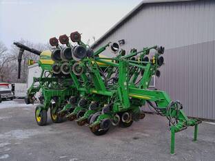 2004 John Deere 1790