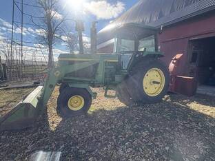 1977 John Deere 4430