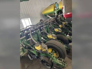 2010 John Deere 1770NT CCS