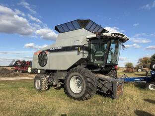 2009 Gleaner R66