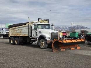 2010 Mack GRANITE GU713