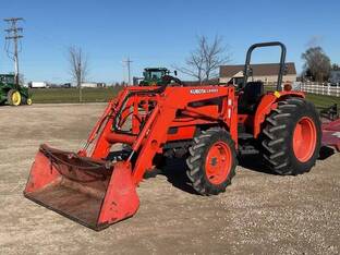 2002 Kubota M5700
