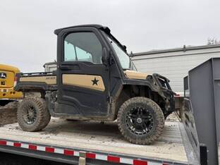 2023 John Deere GATOR XUV 835M