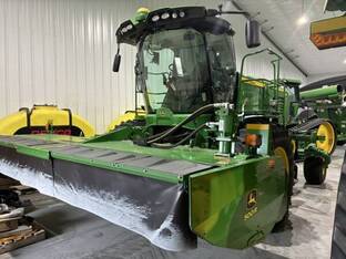 2021 John Deere W235