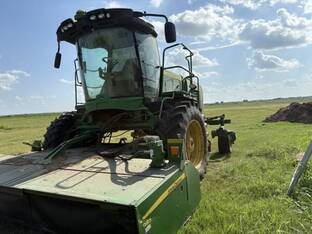2014 John Deere W235