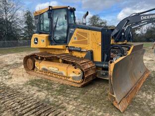 2022 John Deere 750L