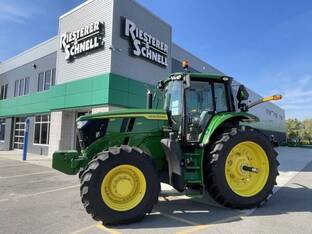 2025 John Deere 6M 220