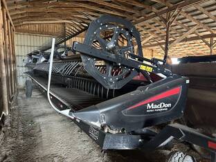 2017 MacDon Industries FD75S