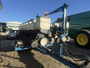 2012 Kinze 3500