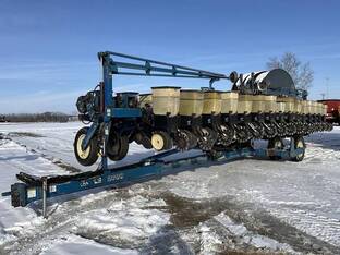 Kinze 2600