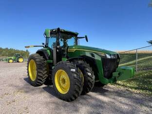 2025 John Deere 8R 340