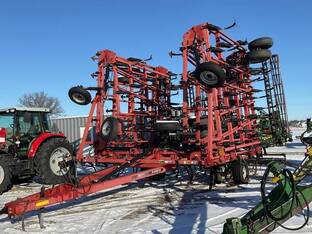 2011 Case IH TIGERMATE 200