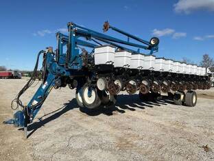 Kinze 3700