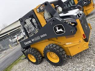2023 John Deere 320G
