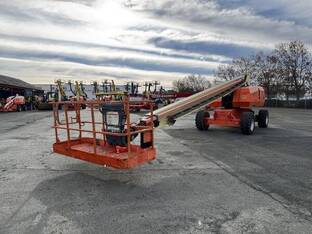 2016 JLG 800S