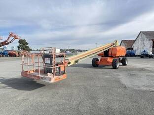2016 JLG 800S