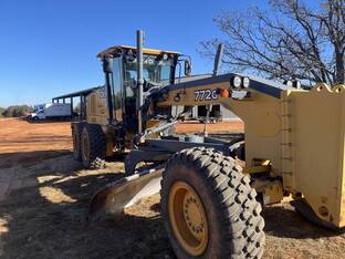 2012 John Deere 772G