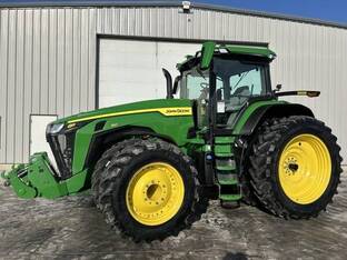 2022 John Deere 8R 310