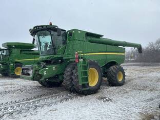 2013 John Deere S680