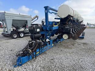2013 Kinze 3660