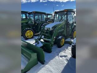 2022 John Deere 3046R
