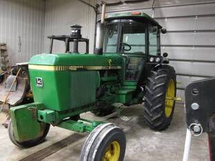 1980 John Deere 4240