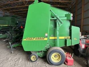 2001 John Deere 567