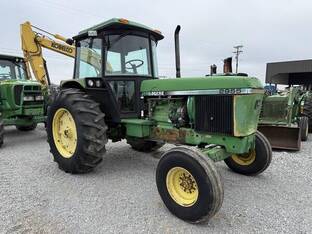 John Deere 2955