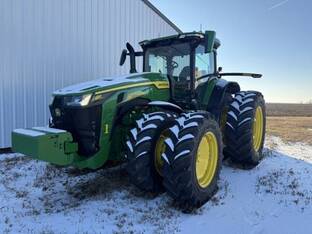 2025 John Deere 8R 340