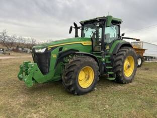 2025 John Deere 8R 310