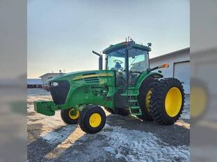 2004 John Deere 7820