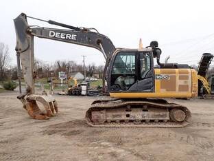 2019 John Deere 160G LC