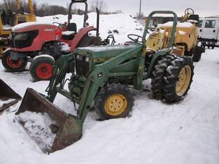 1985 John Deere 750
