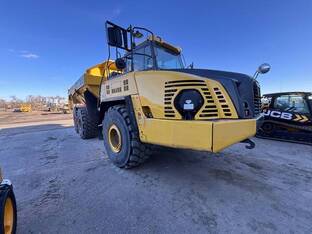 2023 Komatsu HM400-5