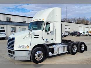 2015 Mack PINNACLE CXU613