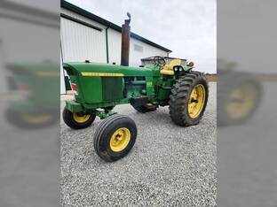 1972 John Deere 4320