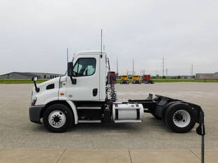 2018 Freightliner CASCADIA 113