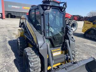 2025 New Holland L328